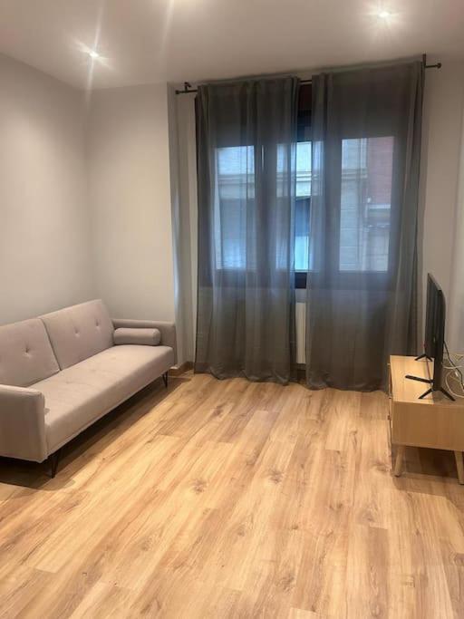 Coqueto Apartamento Cerca Del Casco Viejo Con Garaje Gratis Bilbao Exteriér fotografie